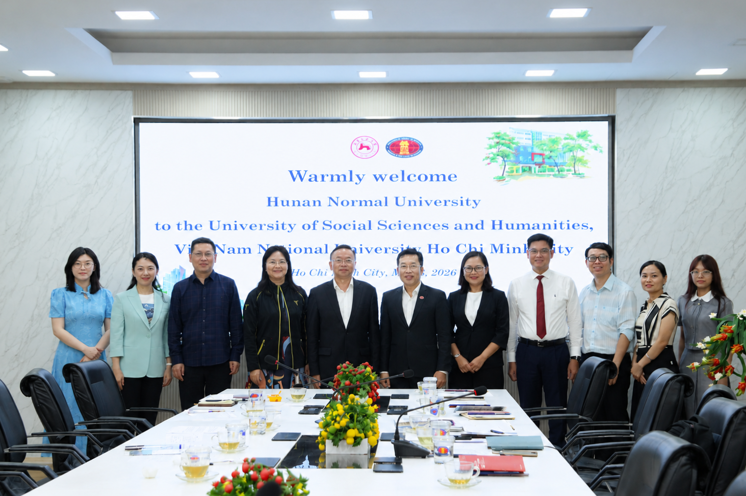 Nhà trường làm việc với Đại học Sư phạm Hồ Nam (Trung Quốc)