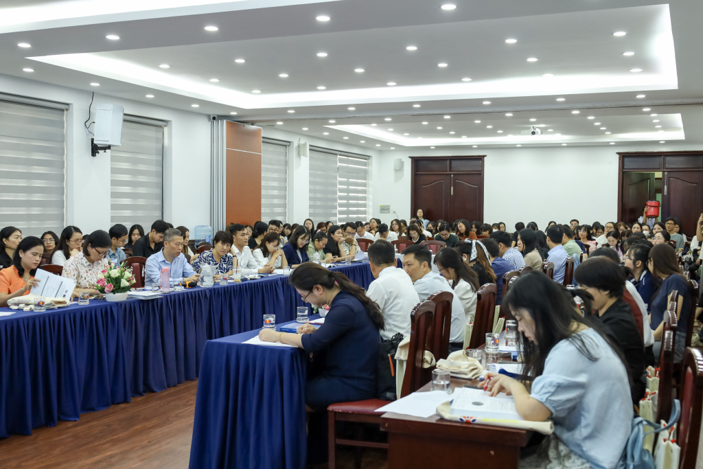 Một số hình ảnh khác tại hội thảo - Ảnh: QUỲNH NHƯ
